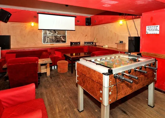 Hostel Good Bye Lenin Pub & Garden *