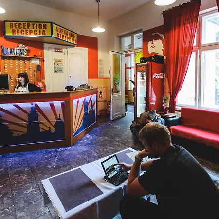 호스텔 Good Bye Lenin Pub & Garden