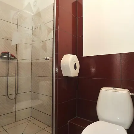 Good Bye Lenin Pub & Garden 旅馆 克拉科夫