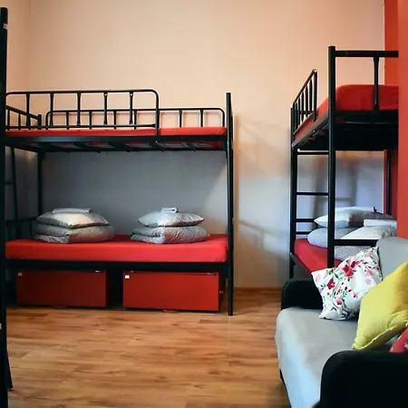 Hostel Good Bye Lenin Pub & Garden *