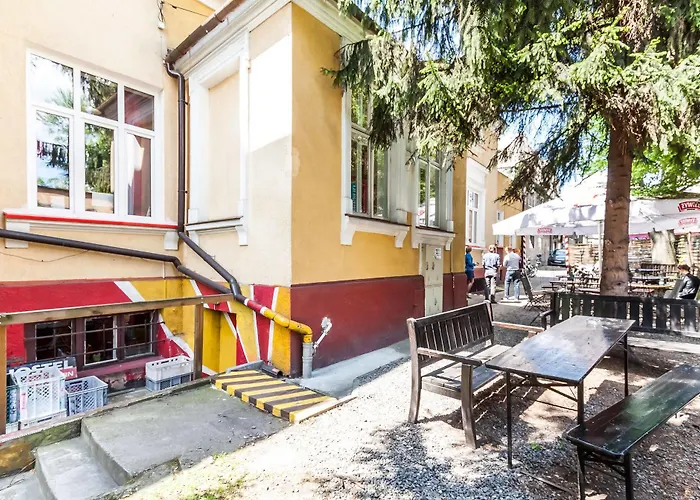 Hostel Good Bye Lenin Pub & Garden