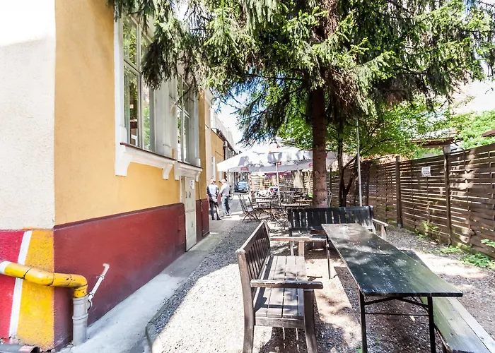 Good Bye Lenin Pub & Garden *