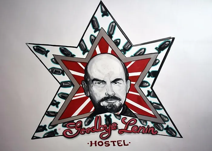 Good Bye Lenin Pub & Garden Hostel