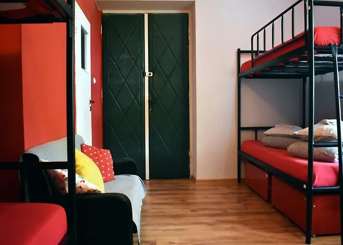 Good Bye Lenin Pub & Garden Vandrarhem *