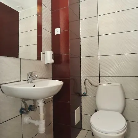 Good Bye Lenin Pub & Garden Albergue *