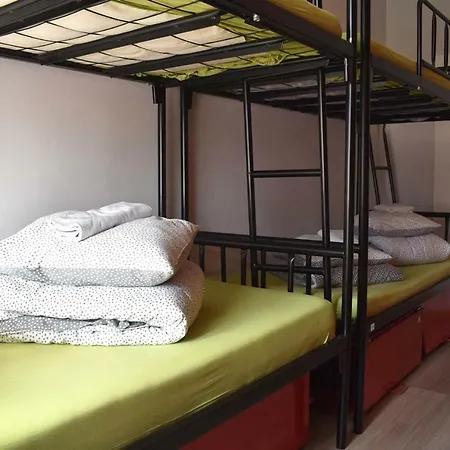 Good Bye Lenin Pub & Garden Albergue Cracóvia